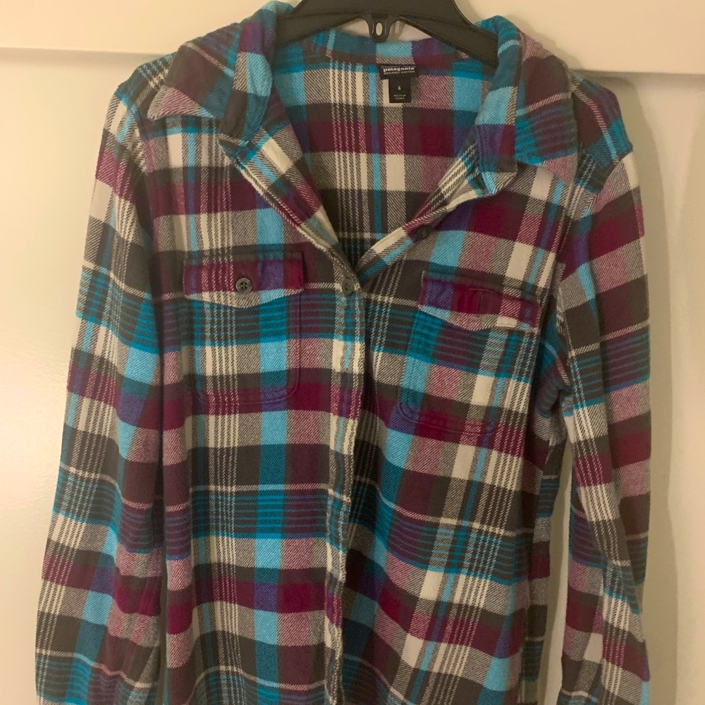 Purple, blue white Patagonia flannel
